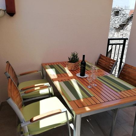 Apartman Bracera Primošten Exterior foto